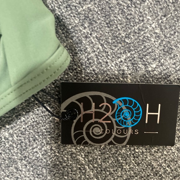 Green Strappy Women's Bralette - Picture 2 of 7